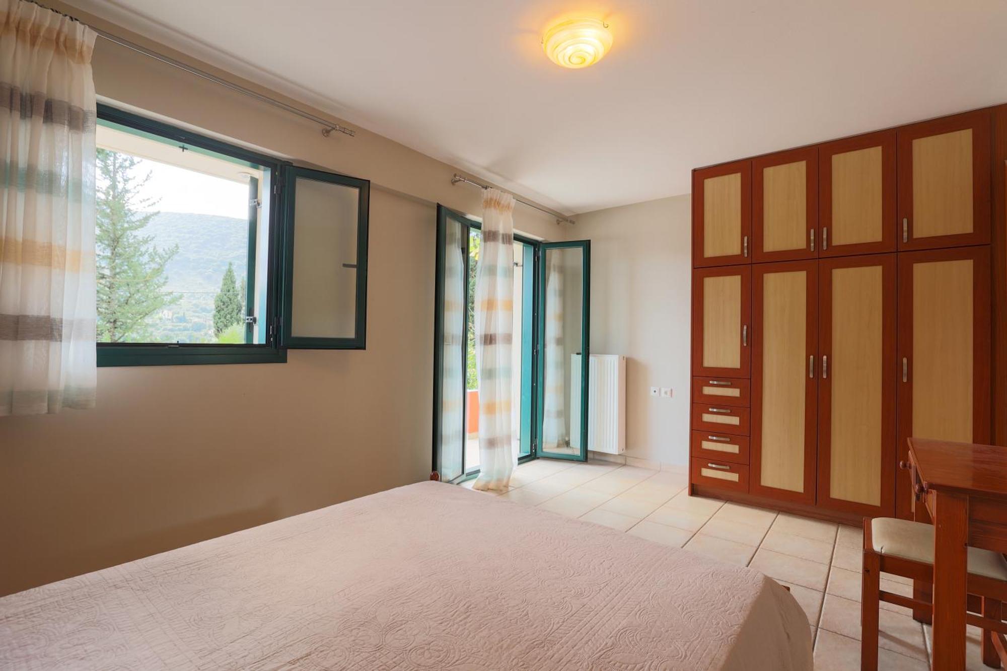 Vivi'S Apartments Agia Efimia Luaran gambar